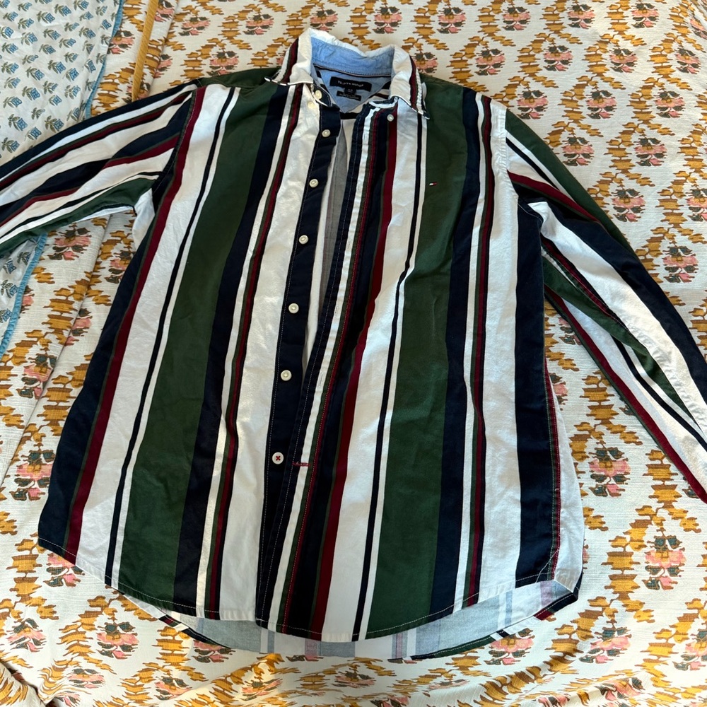 Vintage Tommy Hilfiger Men's Long-Sleeve Button-Down Stripe Shirt